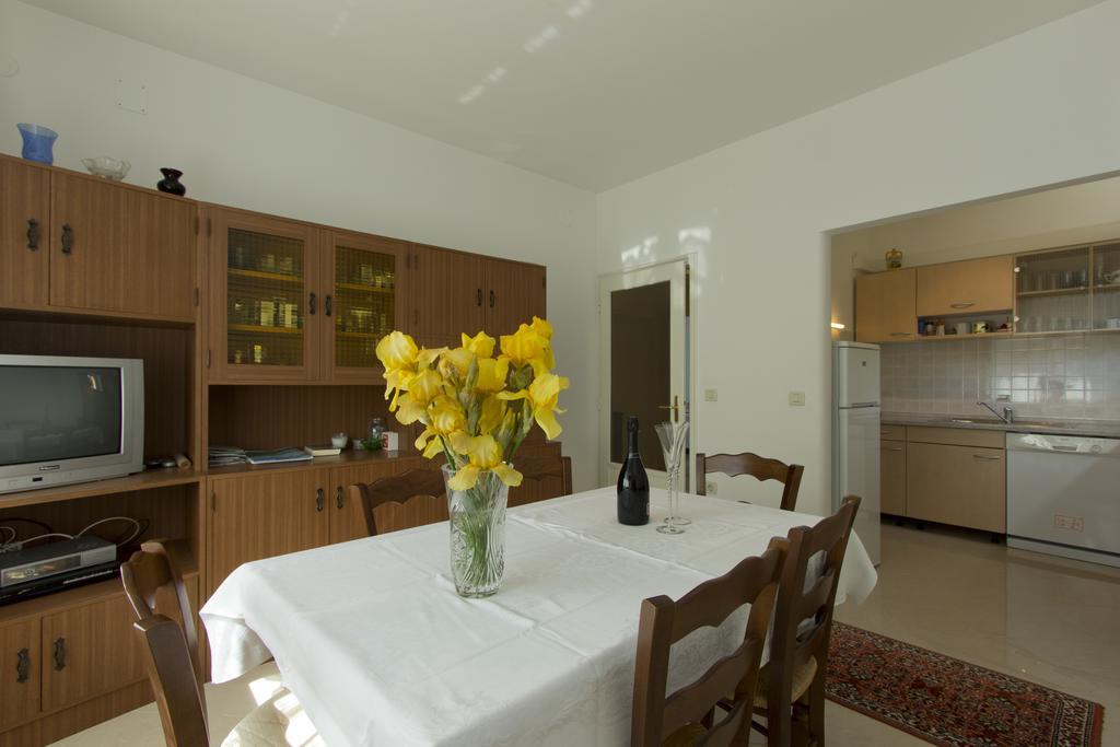 Apartment Vesna Opatija Free Parking Стая снимка