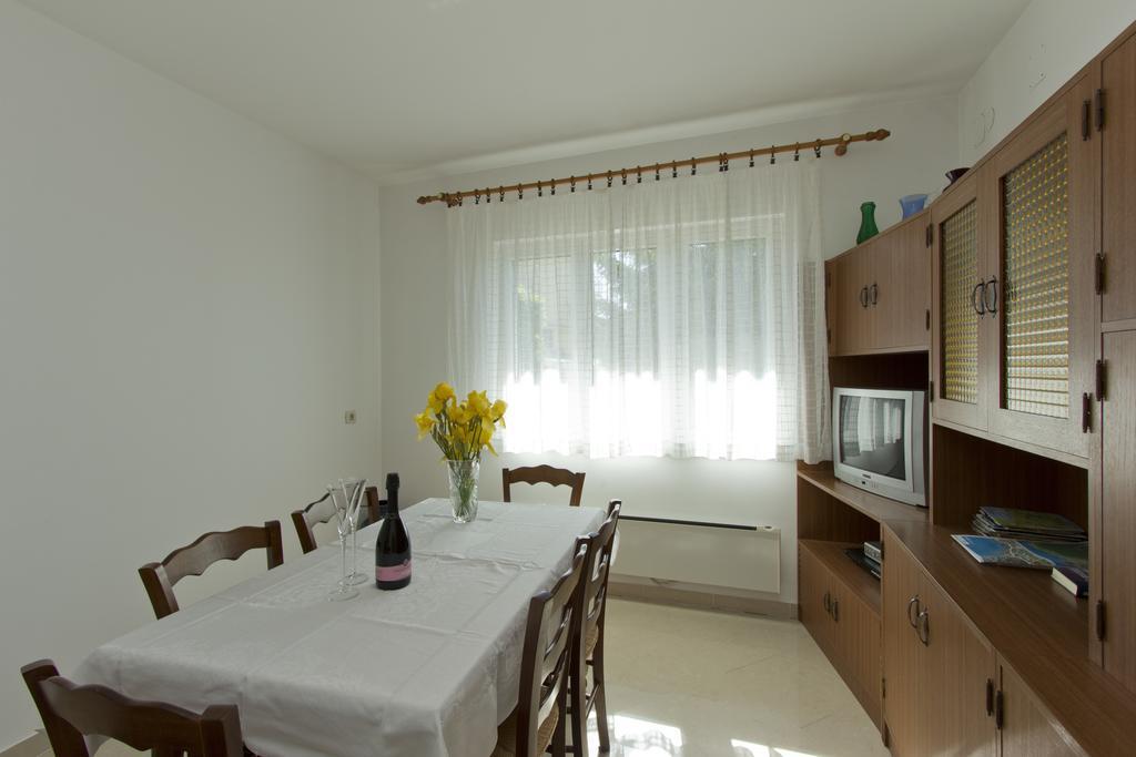 Apartment Vesna Opatija Free Parking Стая снимка